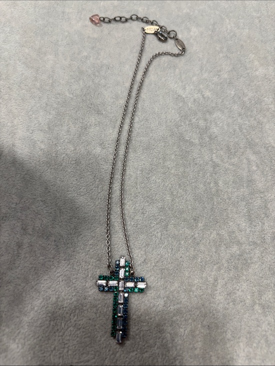 Sabika Jewelry - Sabika W16 cross necklace